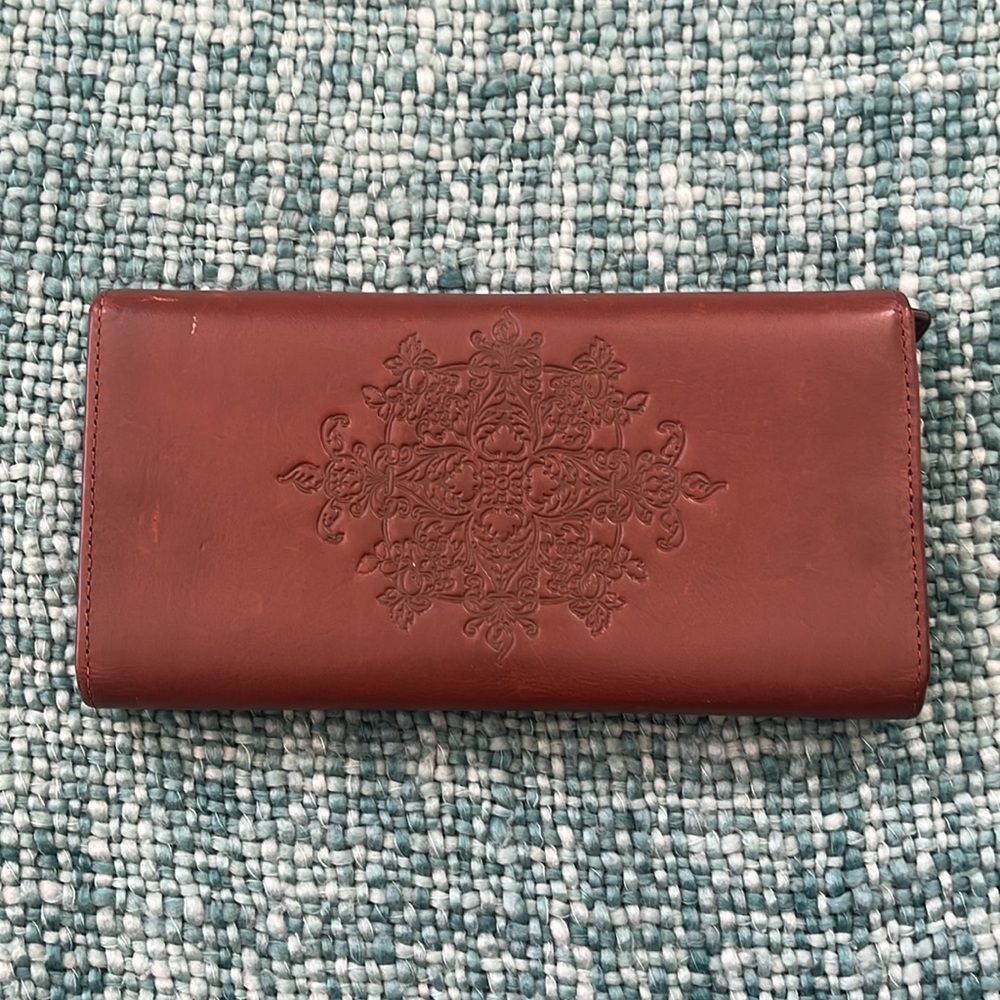 Levi’s brown leather wallet